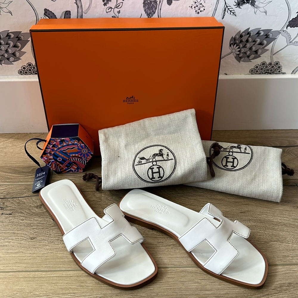 Hermés Oran Sandal - Blanc - Size 35.5